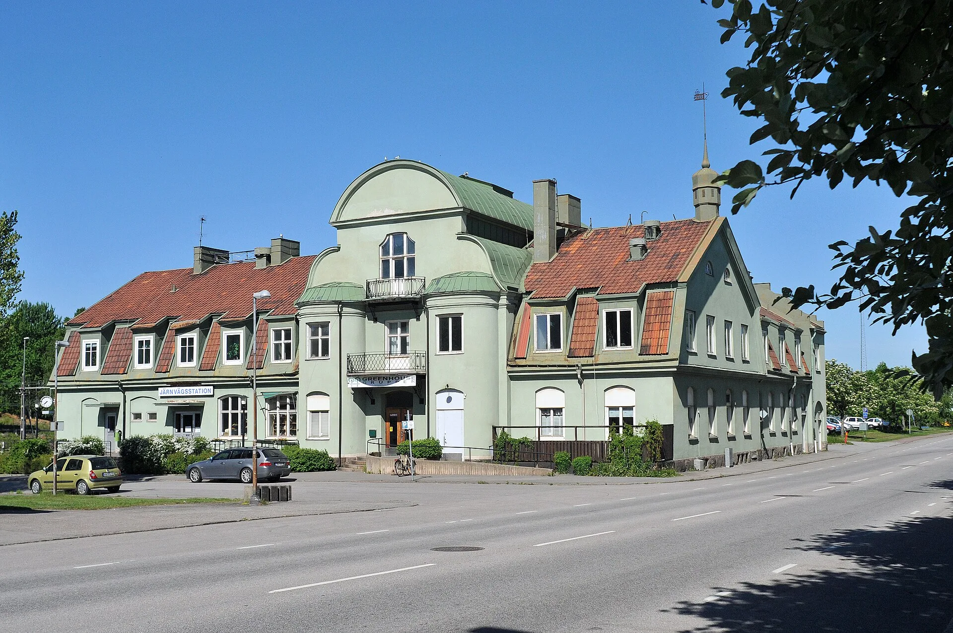 Oxelösund - Oxelösunds tidigare järnvägsstation. Uppfört som Turist- och Järnvägshotell 1905